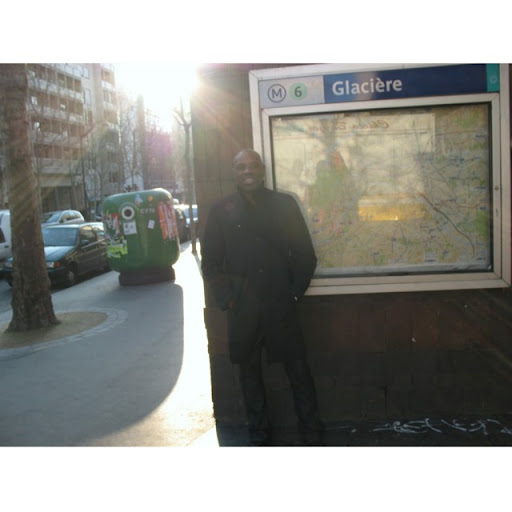Robert Dumas Photo 12