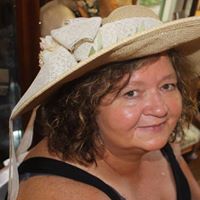 Carolyn Collins Photo 21