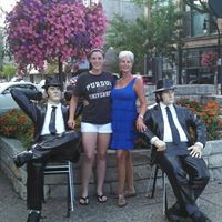 Julie Foley Photo 38