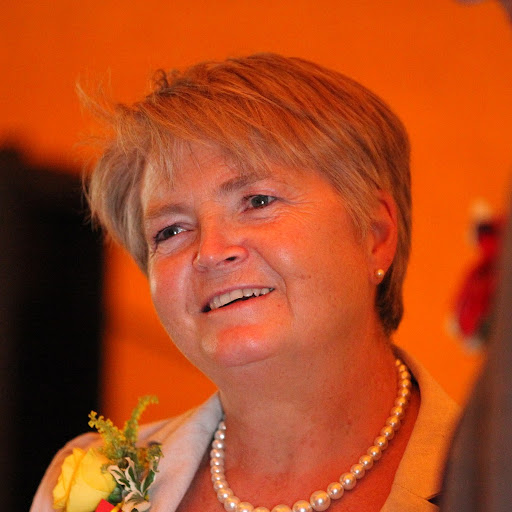 Denise Willis Photo 32