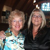 Louise Toth Photo 4