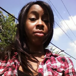 Dee Smith Photo 7