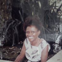 Daphne Walker Photo 42