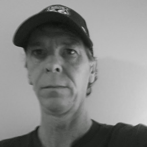 Daniel Lindsay Photo 22