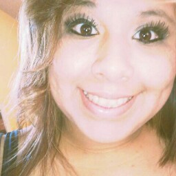 Amber Gonzales Photo 17