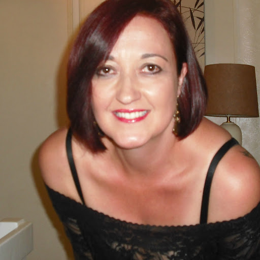 Helen Hooper Photo 12