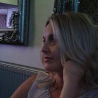 Deborah Davies Photo 21