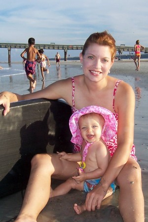 Amy Ferguson Photo 4