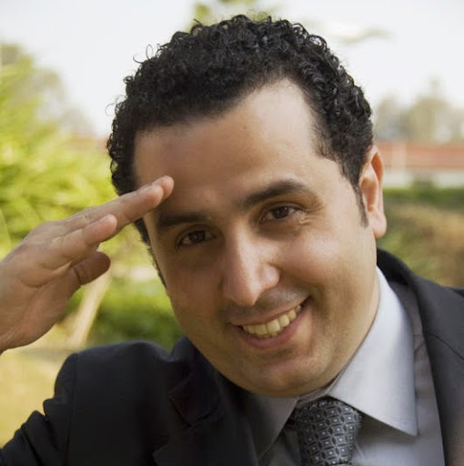 Mahmoud Karaki Photo 11