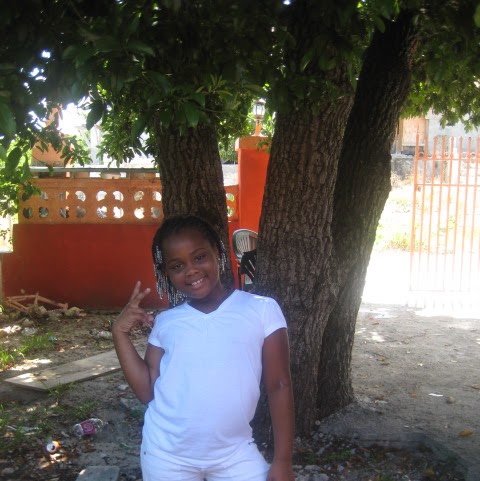Andrea Wallace Photo 6