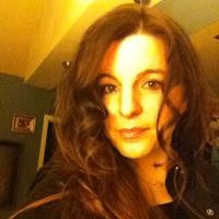 Jennifer Cummings Photo 16