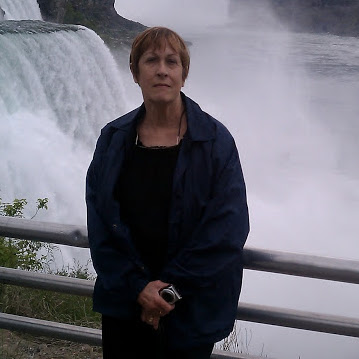 Gail Collins Photo 22