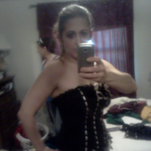Victoria Elkins Photo 4