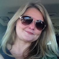 Deanne Warren Photo 3