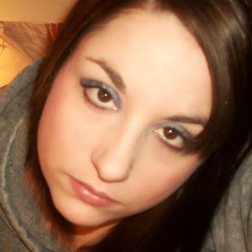 Allison Larson Photo 14