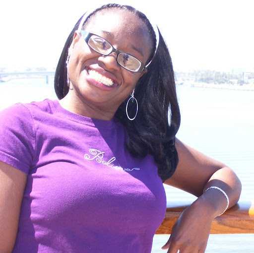 Valerie Henderson Photo 42