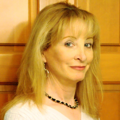 Holly Webster Photo 15