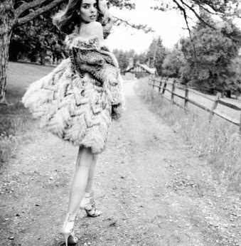 Victoria Winters Photo 10