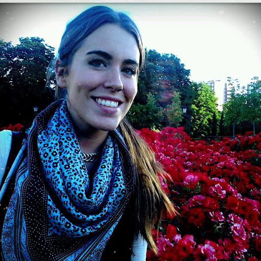 Adriana Lopez Photo 34
