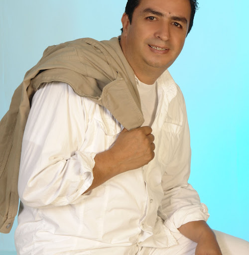 Luis Enciso Photo 30