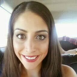 Michelle Mealey Photo 22