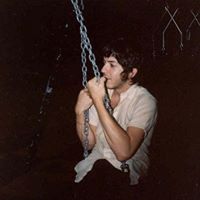 Max Richards Photo 25