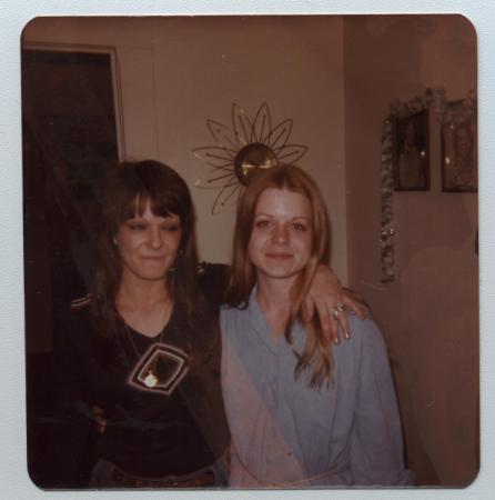 Sara Walker Photo 6