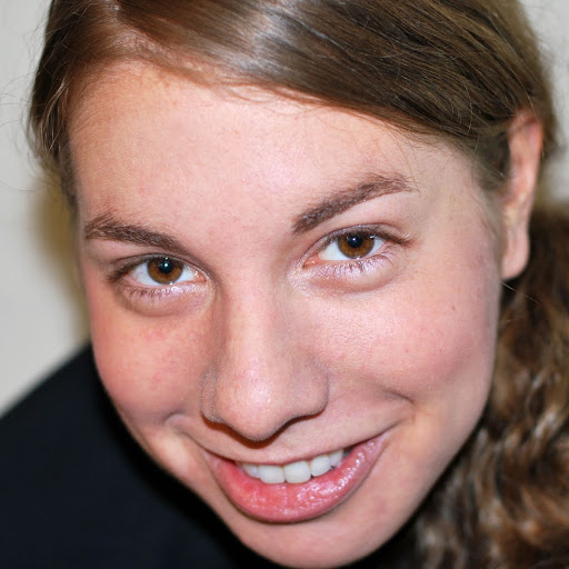 Lindsey Brown Photo 9