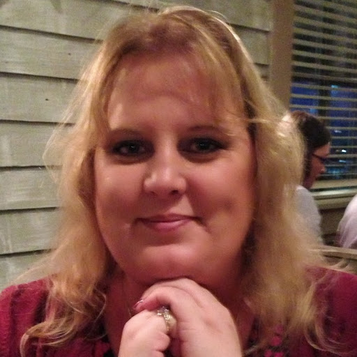 Kimberly Hewitt Photo 23