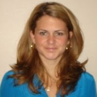 Elizabeth Howell Photo 8