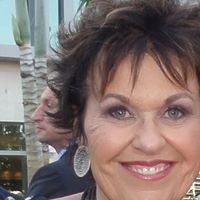 Paula Allen Photo 40