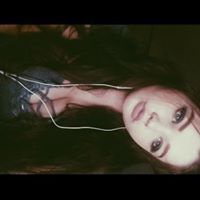 Julia Blair Photo 15