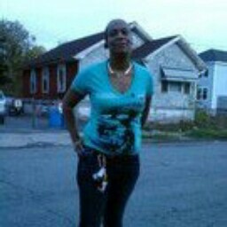 Rochelle Richardson Photo 4