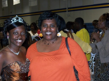 Brenda Alexander Photo 6