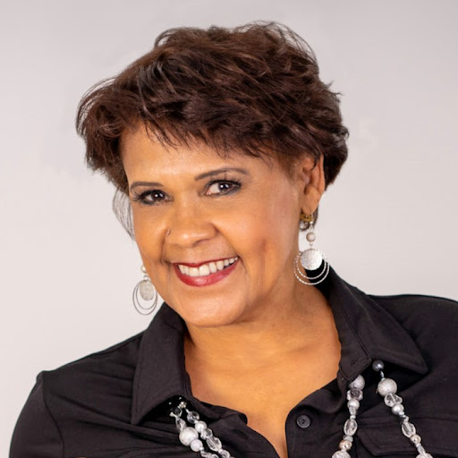 Pamela Byrd Photo 30