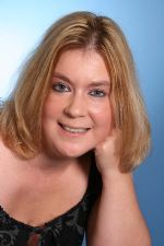 Jennifer Robertson Photo 39