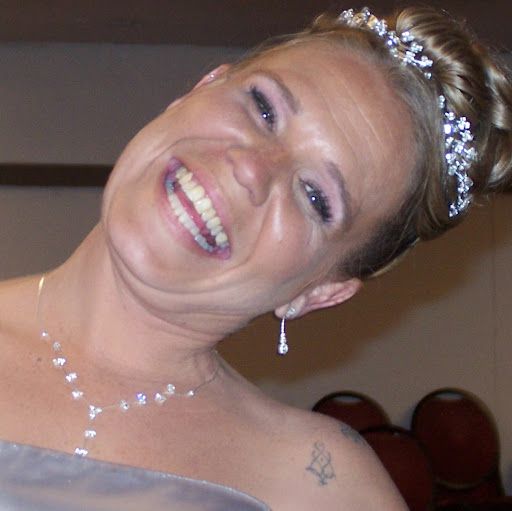Nadine Walters Photo 7