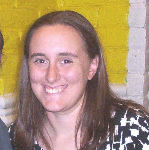 Amy Hunt Photo 7