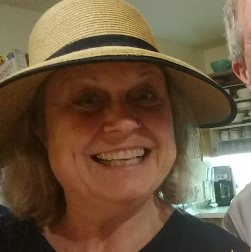 Jennifer Steiner Photo 26