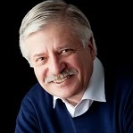 Robert Dasilva Photo 11