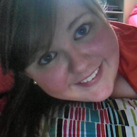 Alyssa Farmer Photo 8