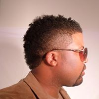 Derrick Sharp Photo 22