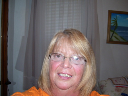 Diane Roberts Photo 19