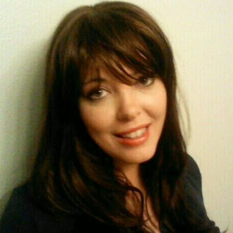 Candice Rowe Photo 5