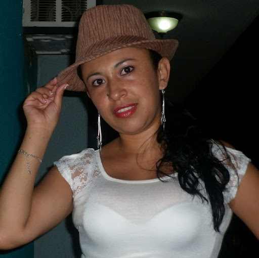 Stella Quintero Photo 15