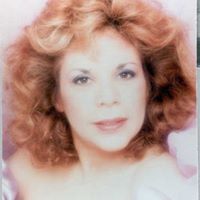 Julie Conti Photo 7
