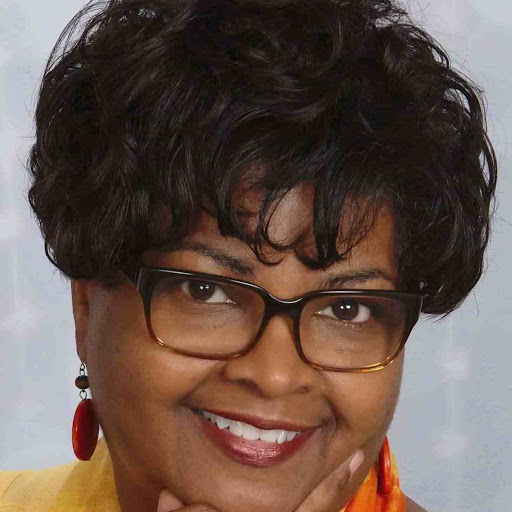 Maxine Phillips Photo 6