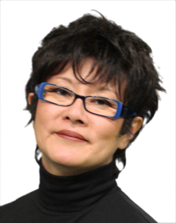 Amy Wong Photo 15