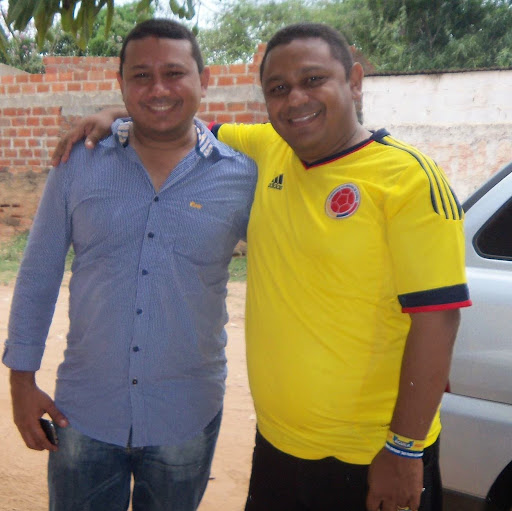 Jose Villa Photo 20