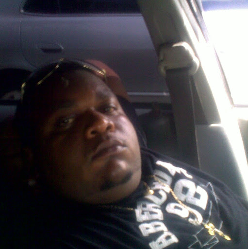 Damion Robinson Photo 16